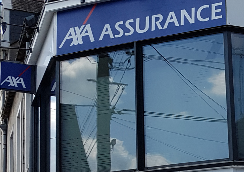 Vitrine et enseignes Axa Assurances